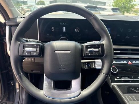 Used 2025 Hyundai Santa Fe SEL FWD image 28