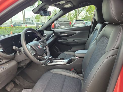 Used 2024 Buick Envista Preferred w/ Convenience I Package FWD image 11