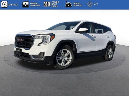 Used 2024 GMC Terrain SLE image 1