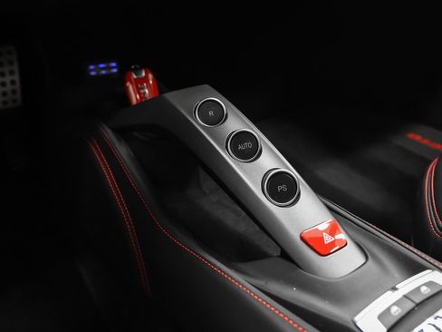 Certified 2018 Ferrari 488 GTB RWD image 58