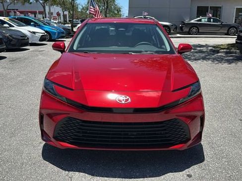 Used 2025 Toyota Camry LE w/ Convenience Package image 2