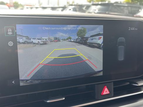 Certified 2026 Kia Carnival FWD image 17