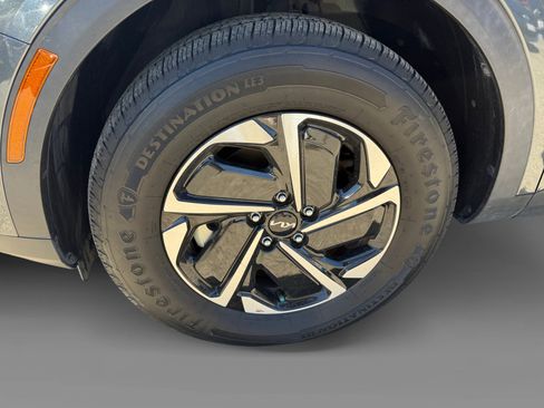 Used 2023 Kia Sportage LX AWD/4WD image 9
