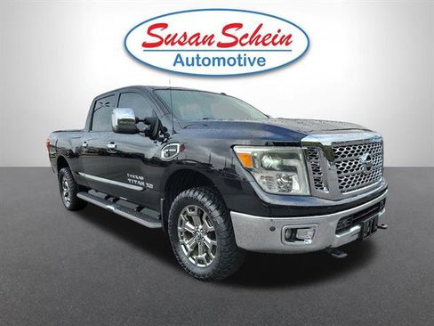 Used 2017 Nissan Titan SL w/ Texas Titan Edition image 22