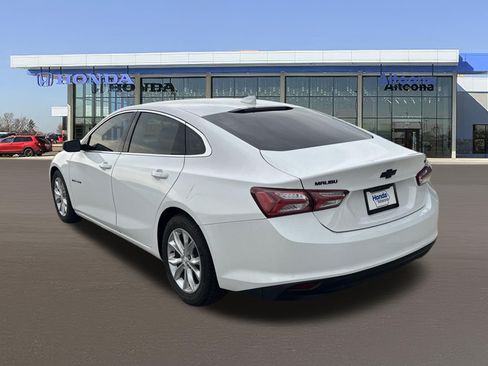 Used 2020 Chevrolet Malibu LT FWD image 3