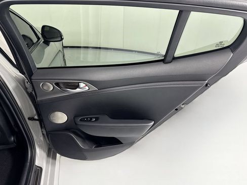 Used 2020 Kia Stinger GT2 RWD image 28