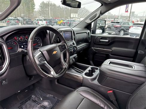 Used 2020 Chevrolet Silverado 2500 LTZ w/ LTZ Convenience Package image 17
