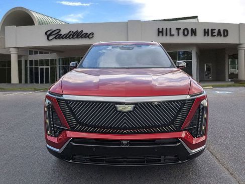 New 2026 Cadillac Vistiq Luxury w/ LPO, Floor Liner Package image 9