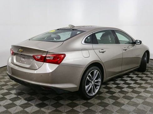 Used 2025 Chevrolet Malibu LT image 12