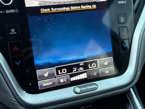 Used 2020 Subaru Outback Premium image 12