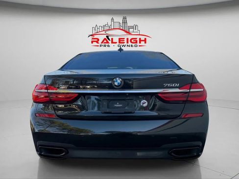 Used 2018 BMW 750i xDrive 750i xDrive Sedan 4D image 6
