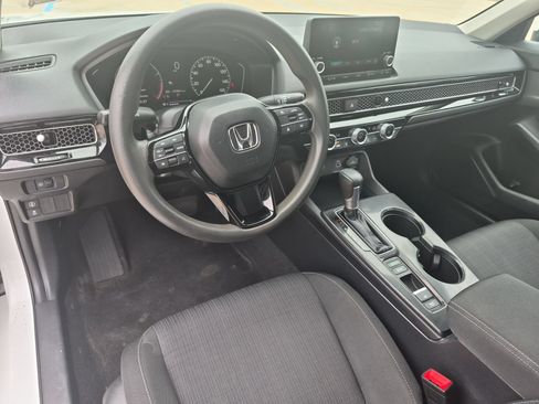 Used 2022 Honda Civic LX image 10