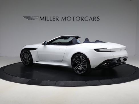Used 2024 Aston Martin DB12 Convertible image 4