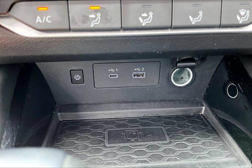 Used 2024 Nissan Altima 2.5 SV w/ SV Premium Package FWD image 14