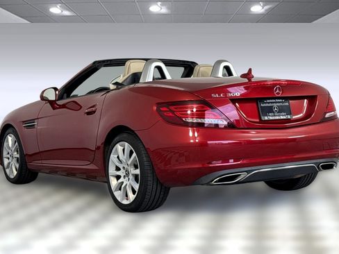 Certified 2019 Mercedes-Benz SLC 300 image 3