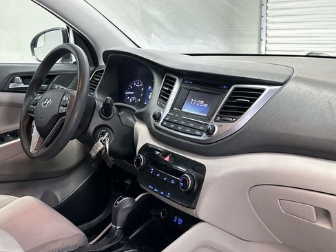 Used 2017 Hyundai Tucson Eco w/ Cargo Package FWD image 11