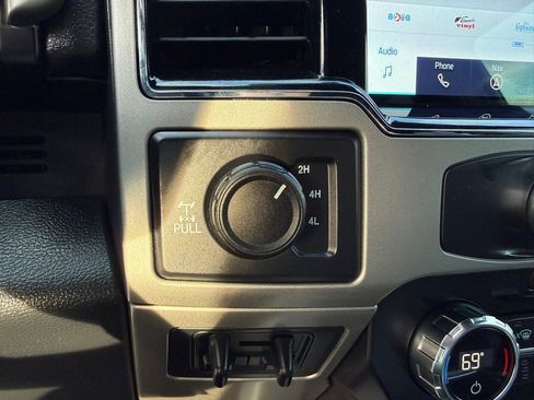 Used 2022 Ford F250 Lariat w/ Lariat Value Package image 28