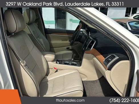 Used 2012 Jeep Grand Cherokee Overland w/ Mopar Chrome Edition Group image 51