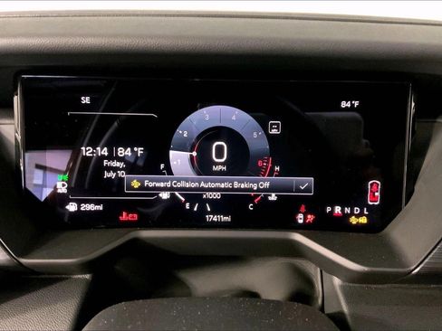 Used 2026 GMC Acadia Elevation w/ Elevation Premium Package FWD image 20