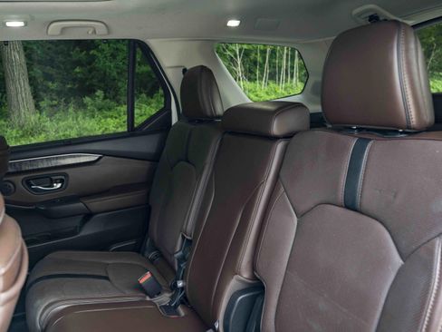 Used 2024 Honda Pilot Elite image 18