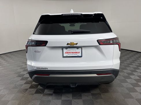 Certified 2025 Chevrolet Equinox LT image 9