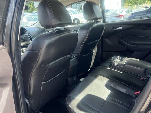 Used 2014 Ford Focus SE w/ Equipment Group 201A image 23