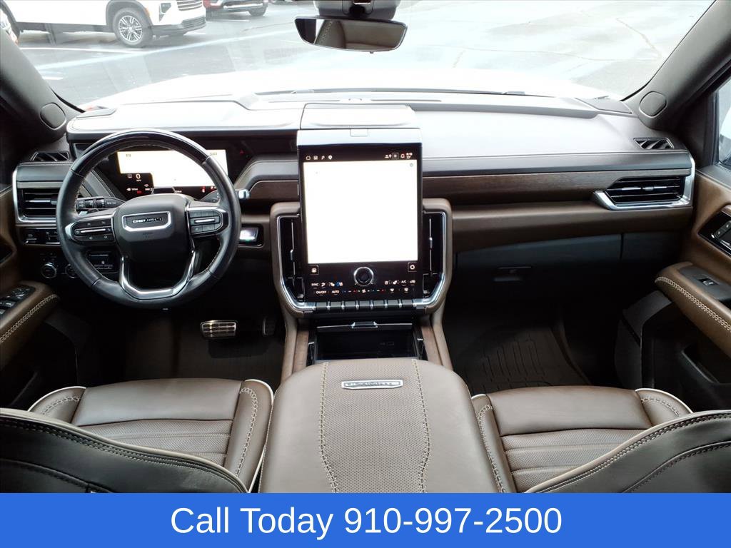 Used 2025 GMC Yukon Denali Ultimate w/ LPO, Floor Liner Package AWD/4WD image 31