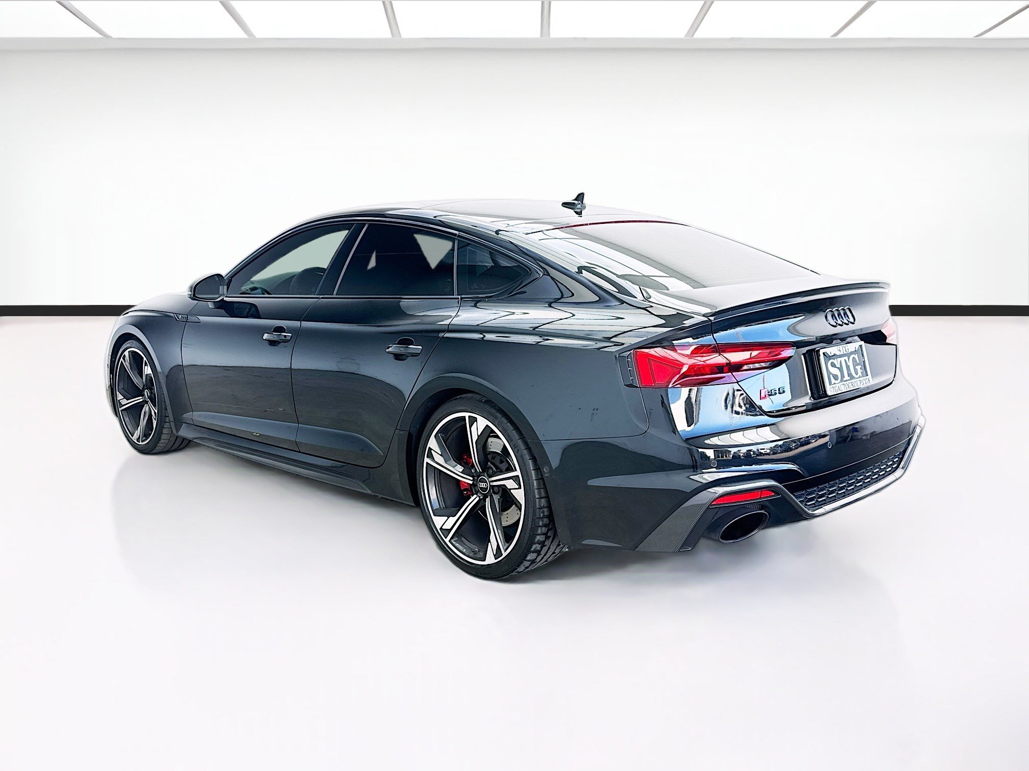 Used 2021 Audi RS 5 Sportback w/ Black Optic Carbon Package AWD/4WD image 6