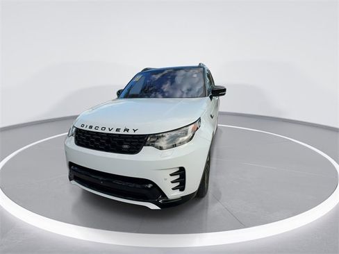 Used 2022 Land Rover Discovery S R-Dynamic image 3
