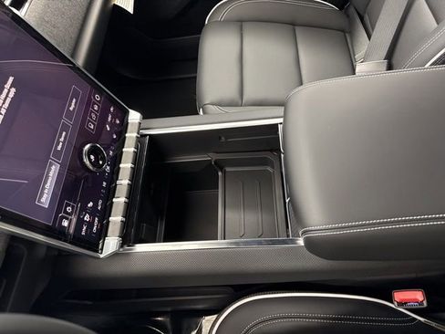 New 2026 GMC Sierra EV Elevation image 23