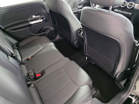 Certified 2025 Mercedes-Benz GLB 250 image 26