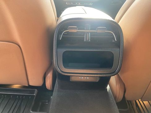 Used 2024 Mercedes-Benz E 350 4MATIC Sedan image 29