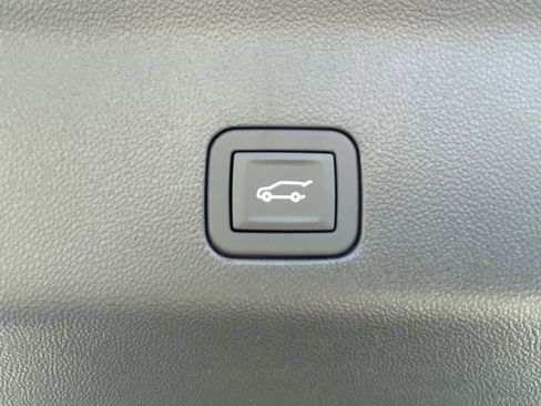 New 2026 Chevrolet Tahoe Premier image 12