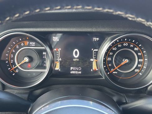 Used 2022 Jeep Gladiator Overland w/ Popular Equipment Package AWD/4WD image 18