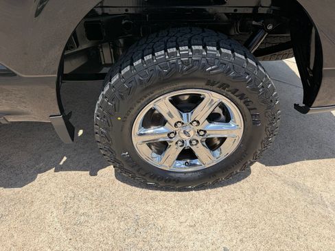 Certified 2025 Ford F150 XLT w/ Equipment Group 301A Standard AWD/4WD image 9
