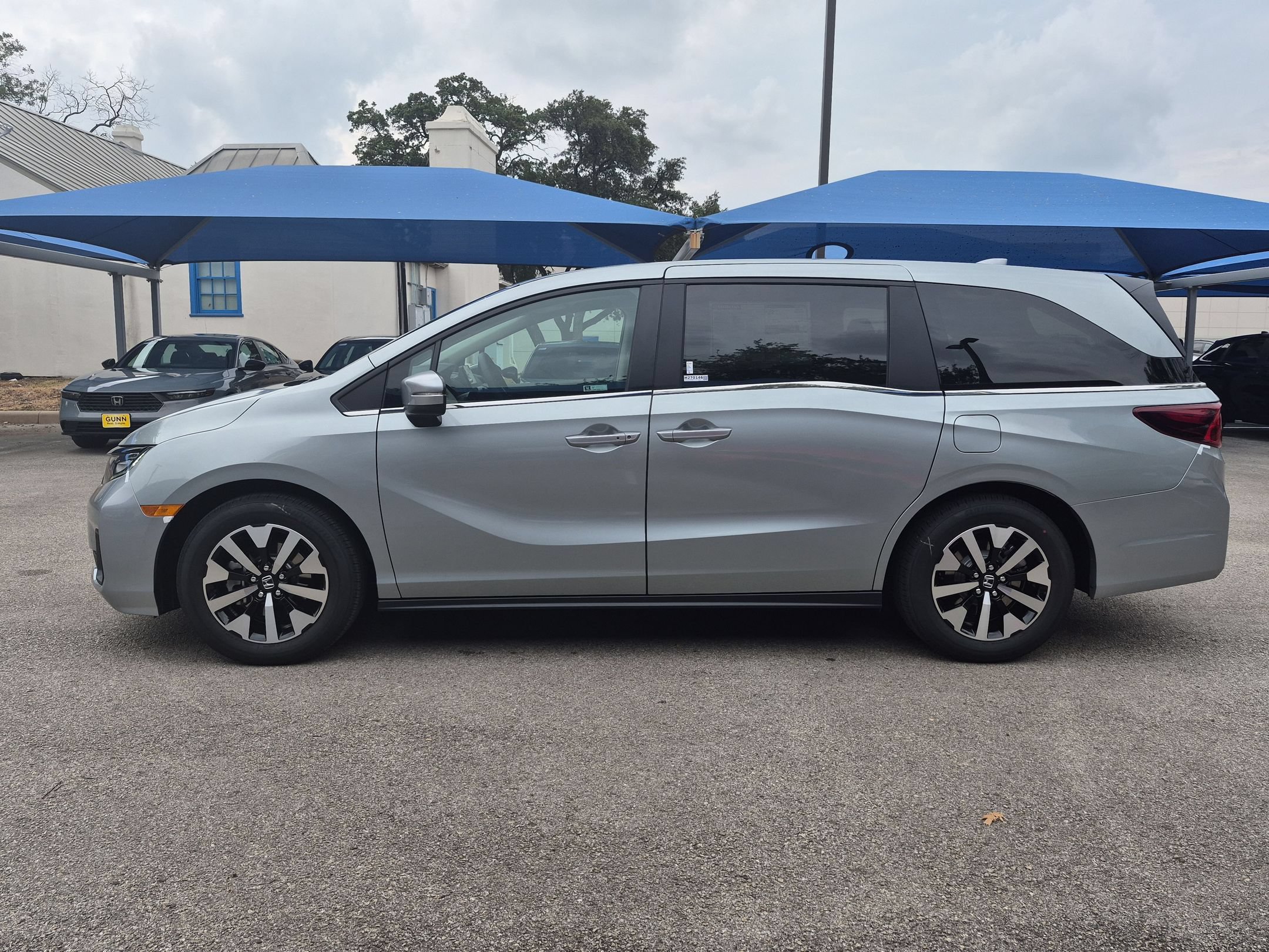 New 2027 Honda Odyssey EX-L image 2