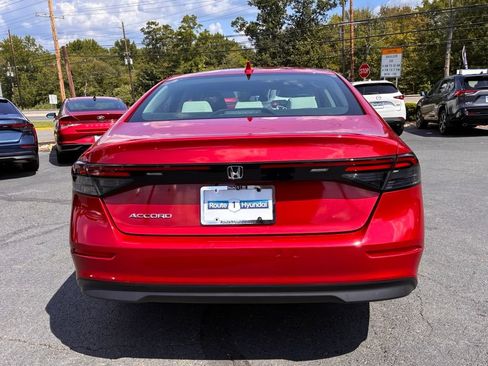 Used 2023 Honda Accord EX image 6