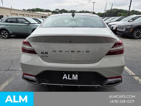 Used 2025 Genesis G70 2.5T RWD image 8