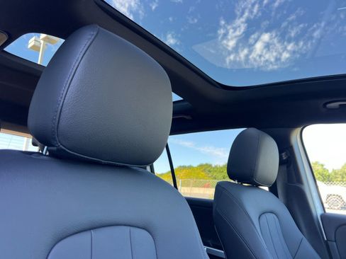New 2026 Mercedes-Benz GLB 250 4MATIC image 19