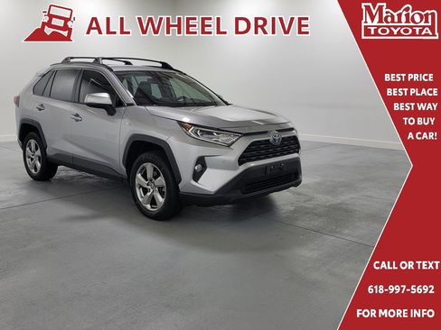 Used 2021 Toyota RAV4 XLE Premium image 1