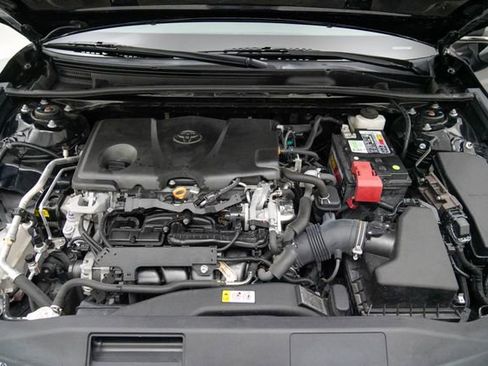 Used 2020 Toyota Camry SE image 13
