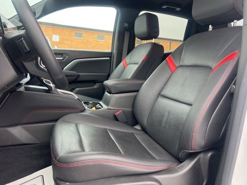 Used 2023 Chevrolet Colorado Z71 w/ Z71 Convenience Package 2 image 19