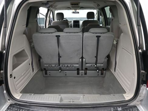 Used 2010 Dodge Grand Caravan SE w/ Climate Group FWD image 23