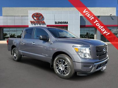 Used 2021 Nissan Titan SV w/ SV Convenience Package