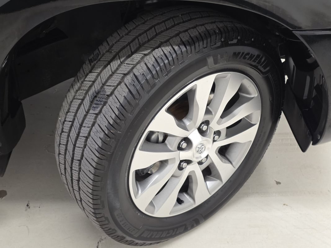 Used 2013 Toyota Sequoia Limited AWD/4WD image 51