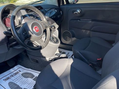 Used 2015 FIAT 500 Pop image 10