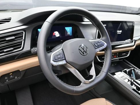 New 2026 Volkswagen Atlas Cross Sport SE FWD image 12