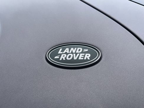 Certified 2024 Land Rover Discovery Dynamic SE image 34