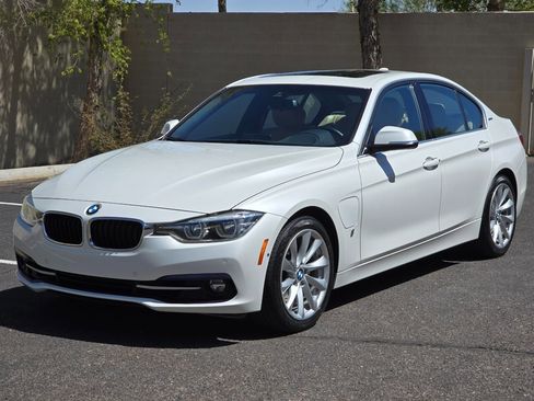 Used 2017 BMW 330e image 6