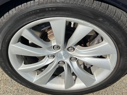 Used 2014 Tesla Model S image 22